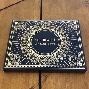 Ace Beaute Vintage Dawn Palette